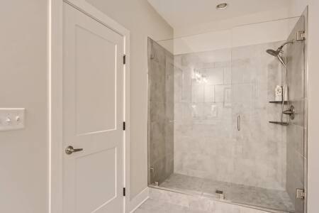 New Build 5 Min To Broadway Sleeps 10 Villa Nashville Exteriör bild